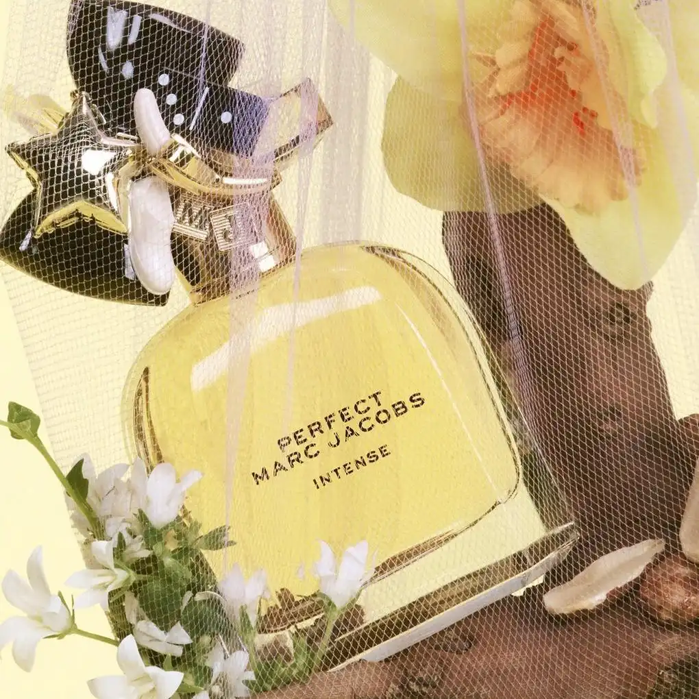 Hình 6 - Marc Jacobs Perfect EDP Intense 100ml