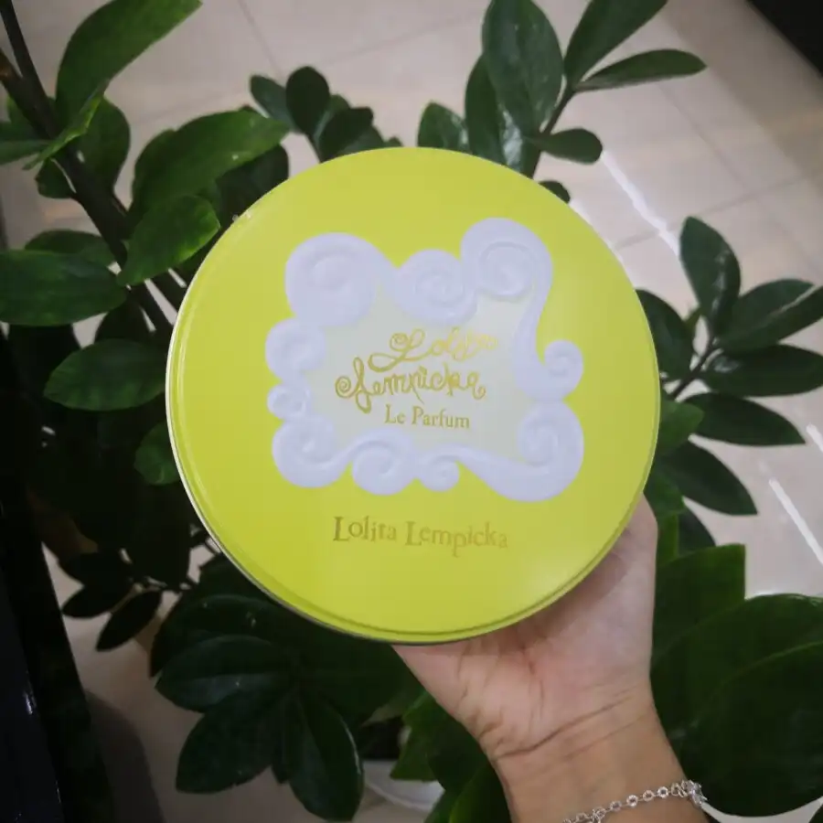 Hình 3 - Set Nước Hoa Lolita Lempicka Mini Size Soap Tắm + Nước Hoa 7.5ml