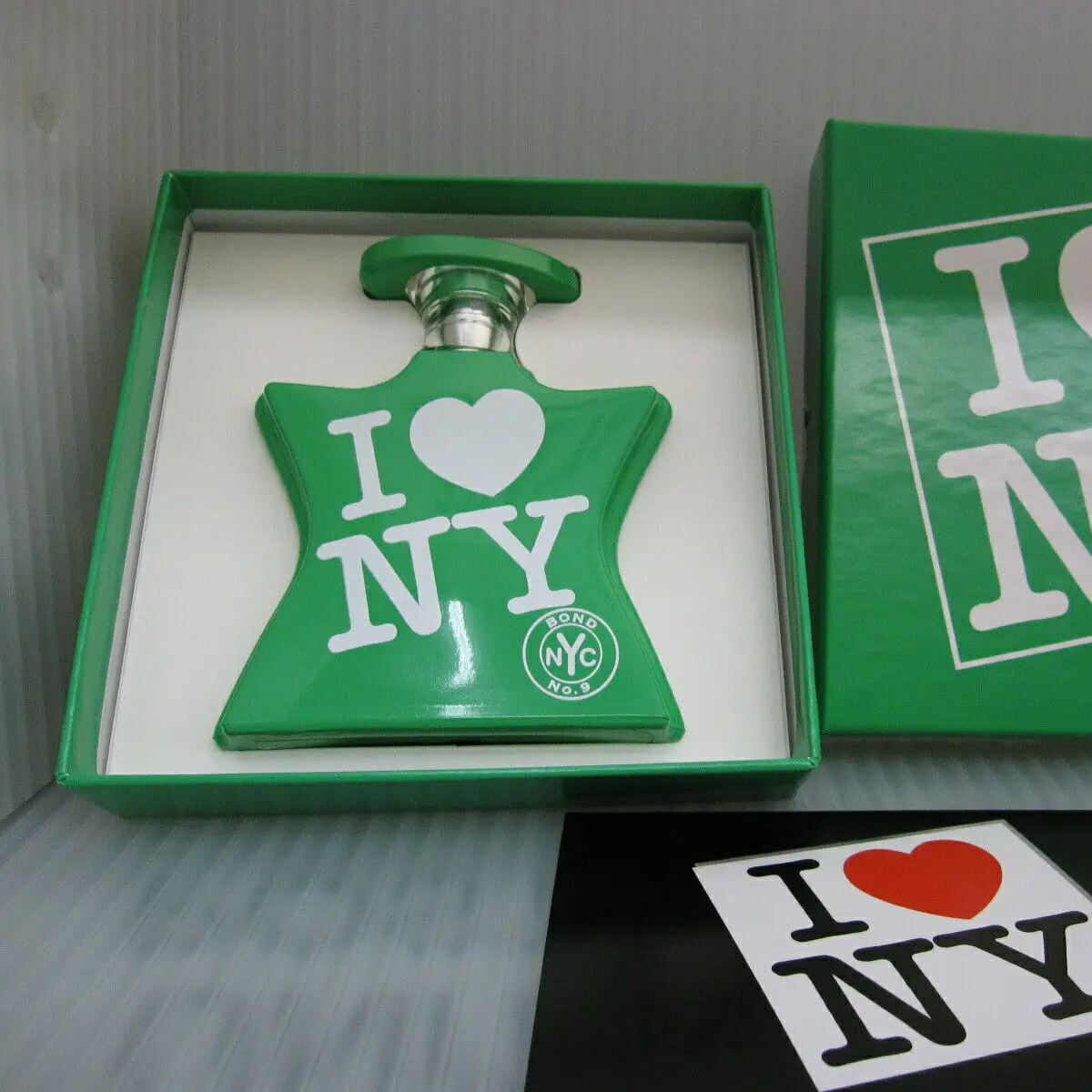 Hình 6 - Bond No.9 I Love NY Earth Day EDP 100ml