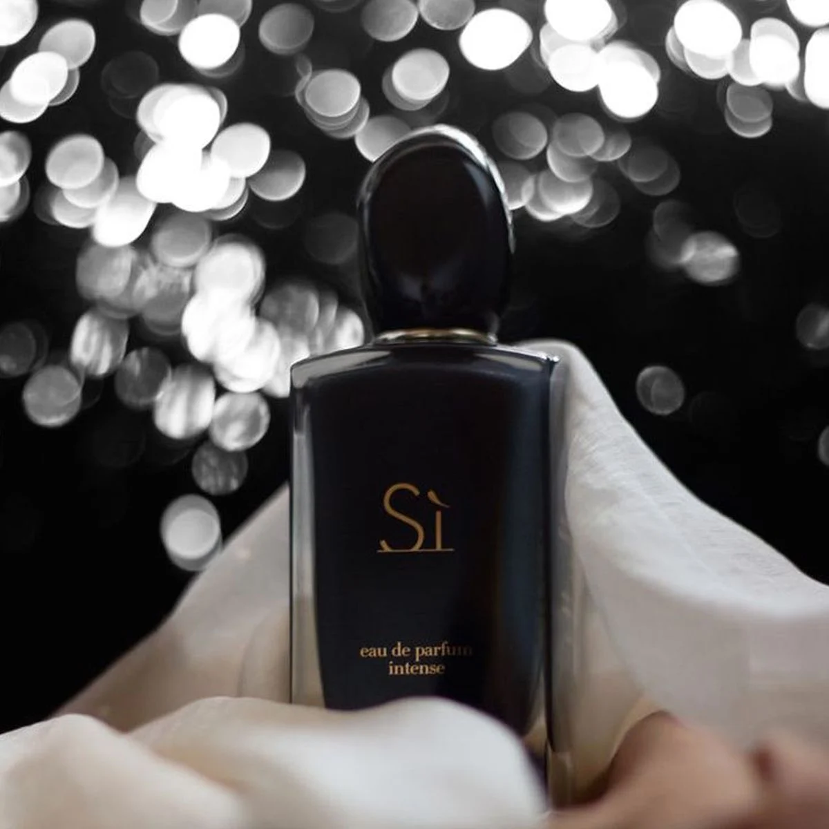 Hình 3 - Giorgio Armani Sì EDP Intense 100ml