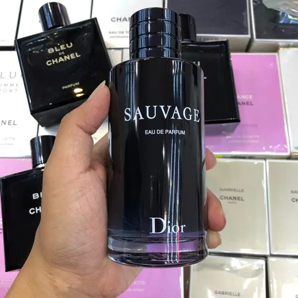 Hình 2 - Dior Sauvage EDP 200ml