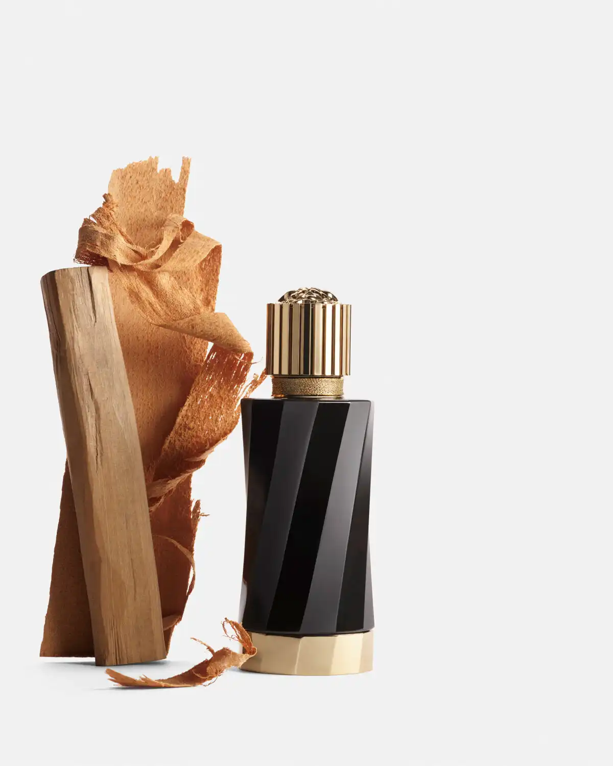 Hình 2 - Versace Santal Boisé EDP 100ml