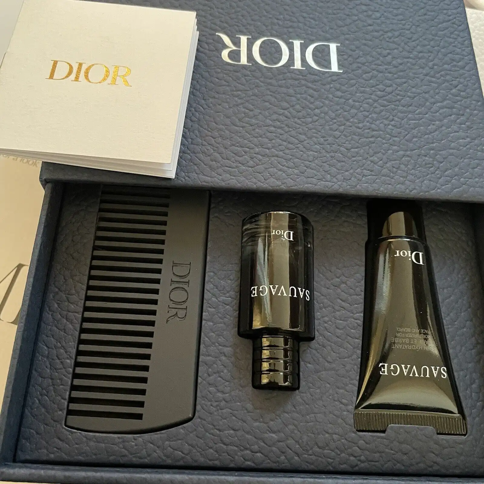 Hình 6 - Set Nước Hoa Dior Sauvage 10ml EDT + Kem dưỡng 20ml + Lược