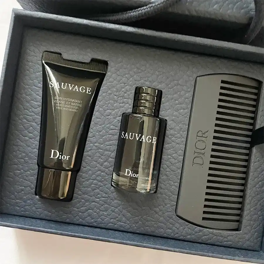 Hình 4 - Set Nước Hoa Dior Sauvage 10ml EDT + Kem dưỡng 20ml + Lược