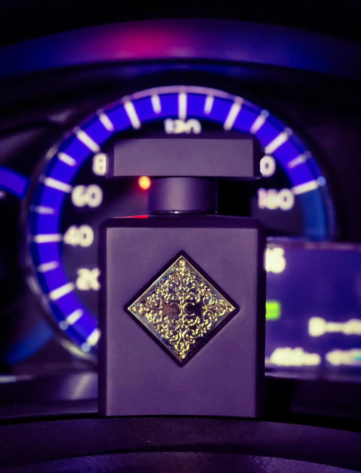 Hình 6 - Initio Parfums Prives Side Effect EDP 90ml