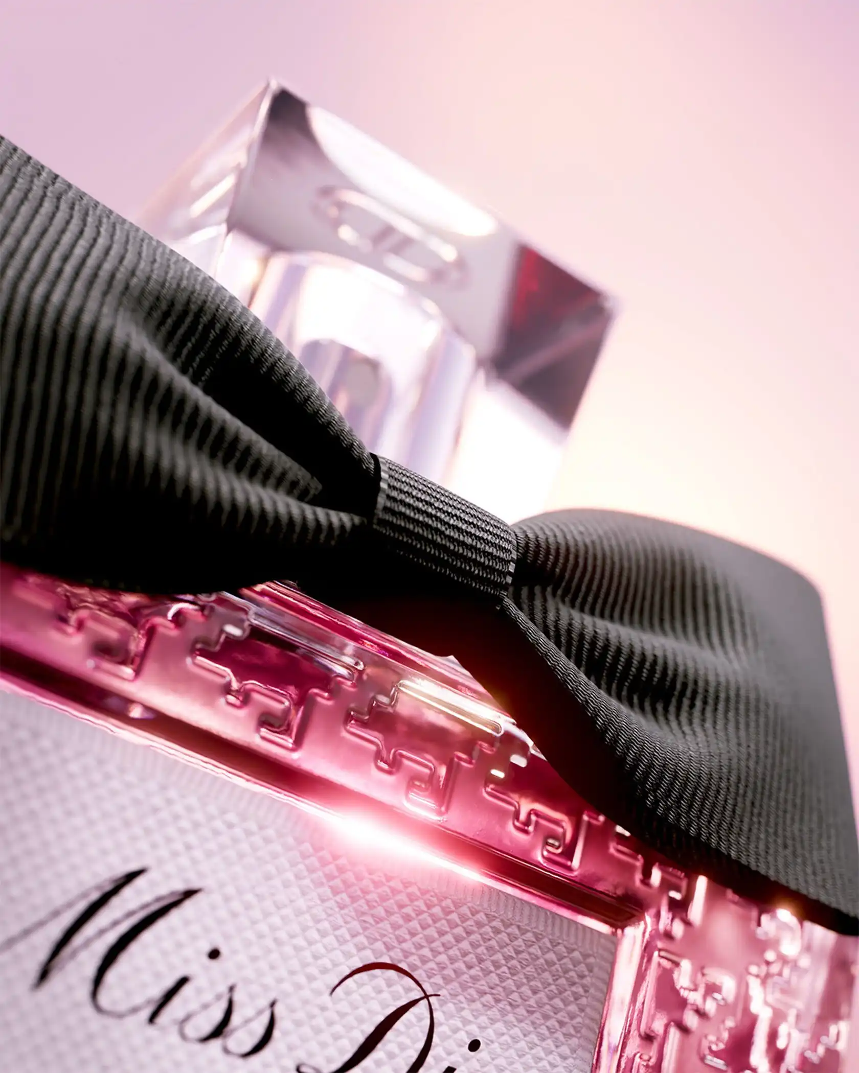 Hình 7 - Miss Dior Essence (2025) EDP 80ml