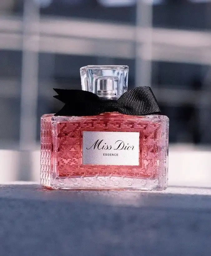 Hình 2 - Miss Dior Essence (2025) EDP 50ml