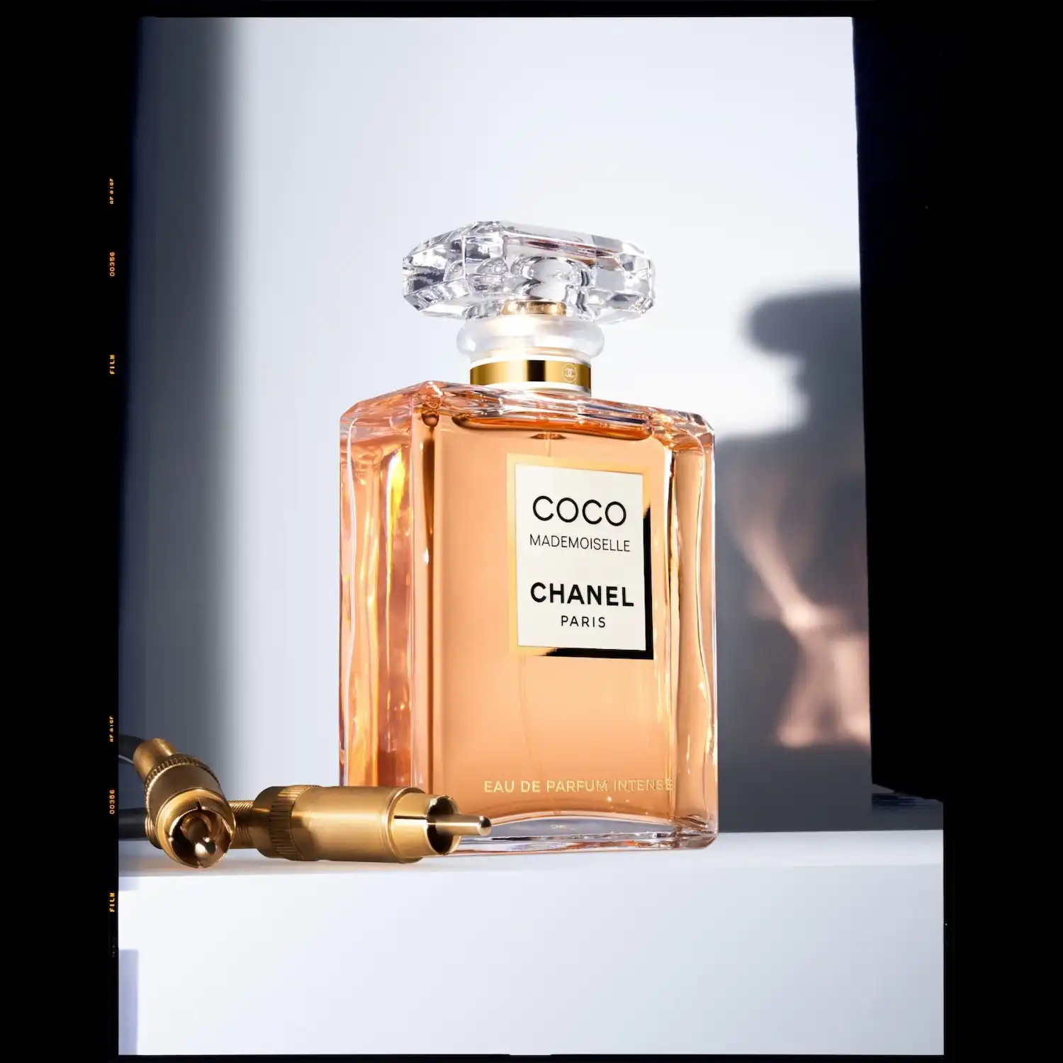 Review Chanel Coco Mademoiselle Intense: Chai Nước Hoa Nữ Tính Đẳng Cấp Đáng Mua Năm 2025?