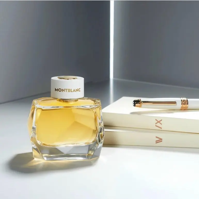 Hình 6 - Montblanc Signature Absolue EDP 90ml