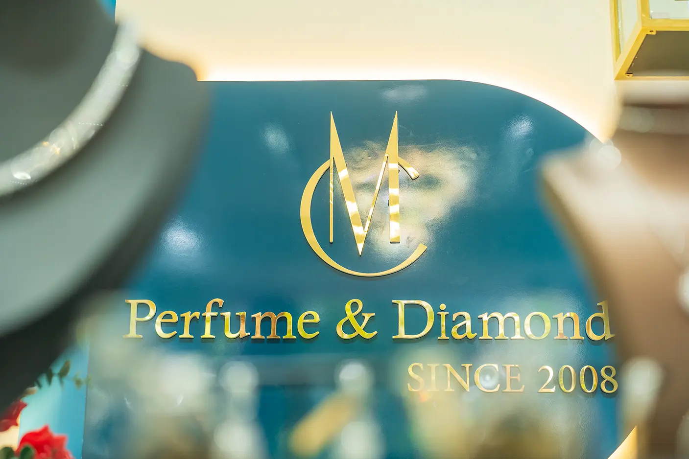 LOGO MC Perfume